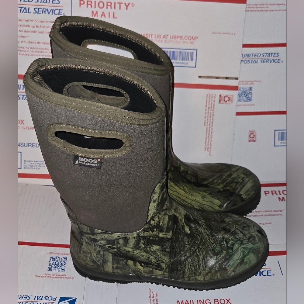Bogs boots
